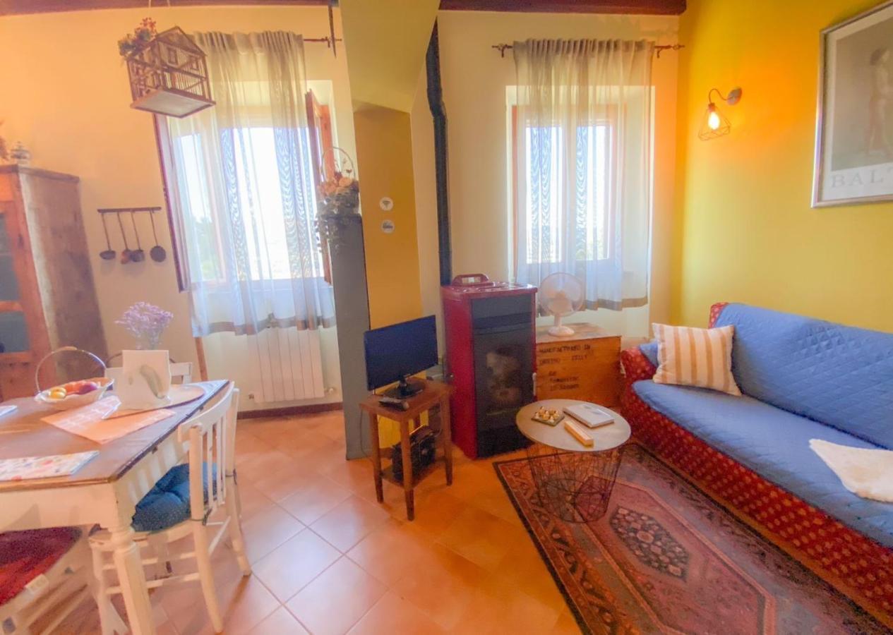 אורבינו Ca' Tomassino Holiday Apartments מראה חיצוני תמונה