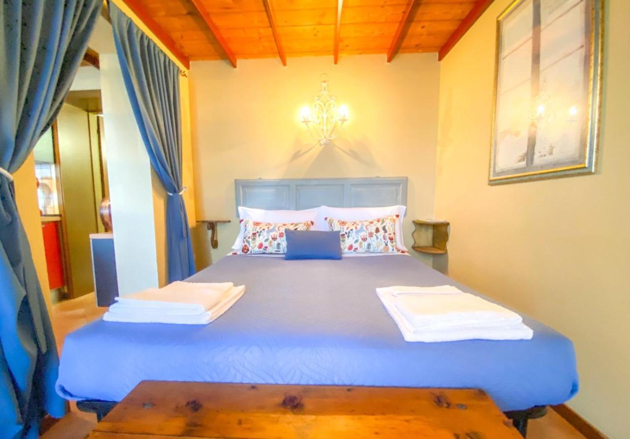 אורבינו Ca' Tomassino Holiday Apartments מראה חיצוני תמונה